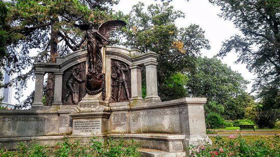 Titanic Engineer Officers Memorial